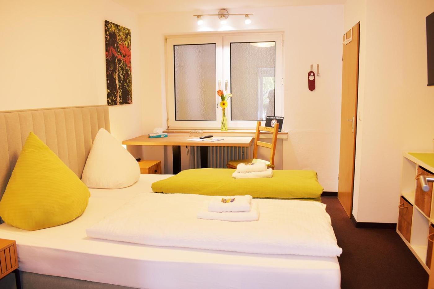 Hotel Emmerich وينينغين الغرفة الصورة